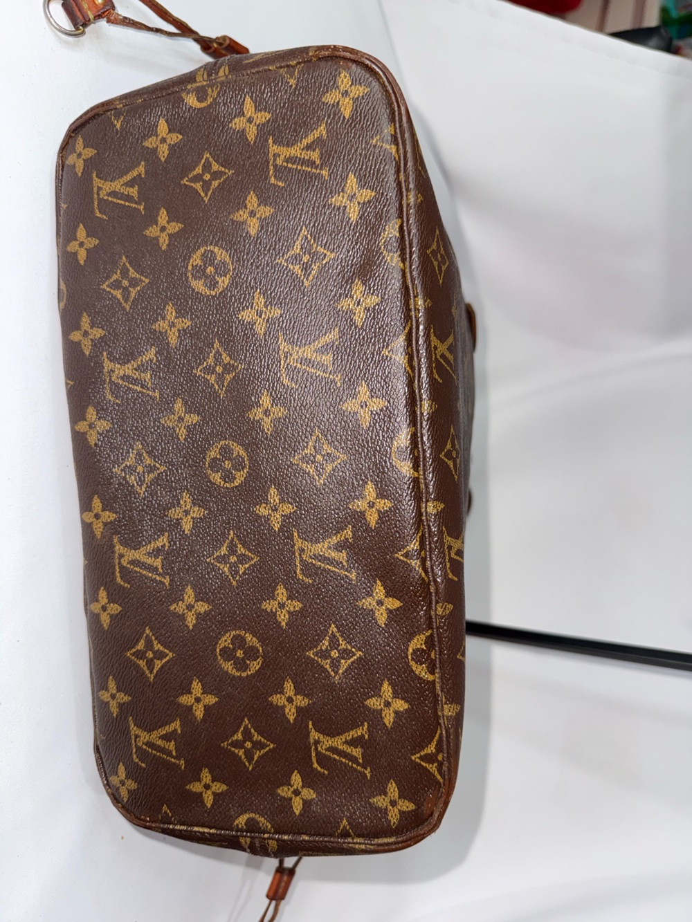 Louis Vuitton Monogram Neverfull MM - Picture 8 of 10
